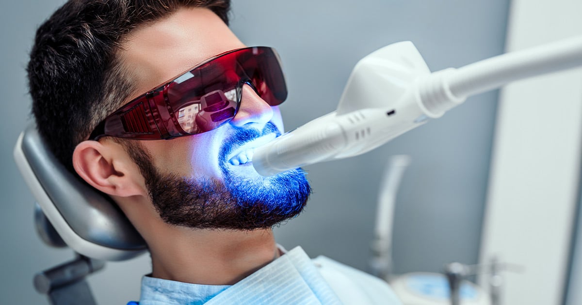 can dentist whiten teeth​